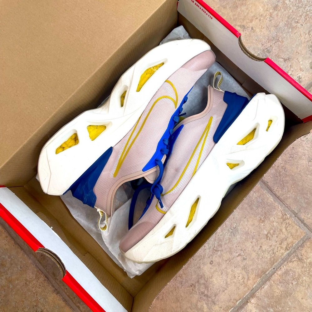 WOMENS NIKE ZOOM X VISTA GRIND